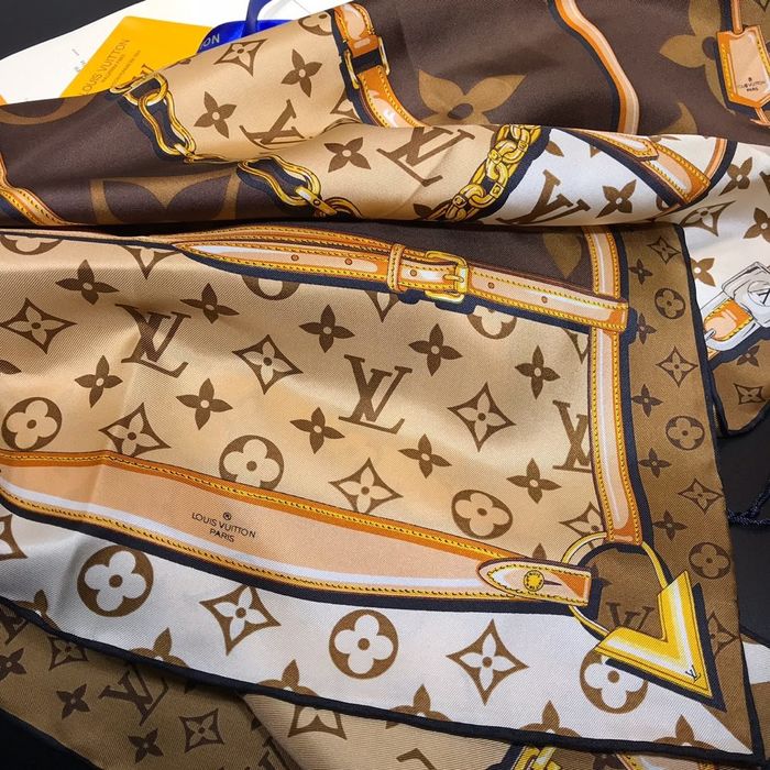 Louis Vuitton Scarf LVS00078